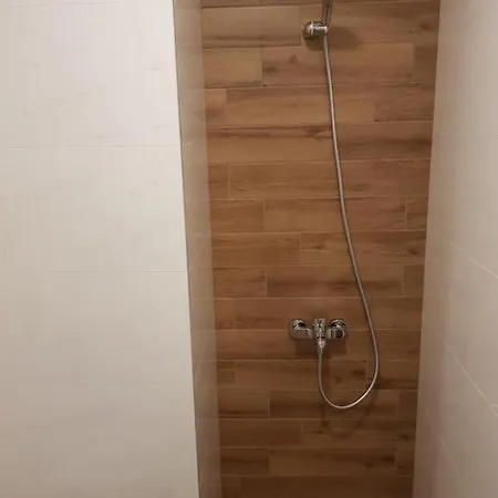 Happy Nest Downtown Apartment *